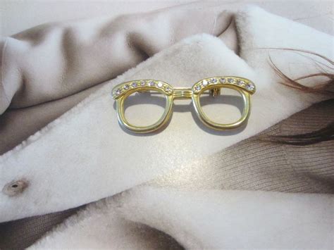 Golden Eyeglass Pin Brooch Decorated Rhinestones Eyeglasses Brooch