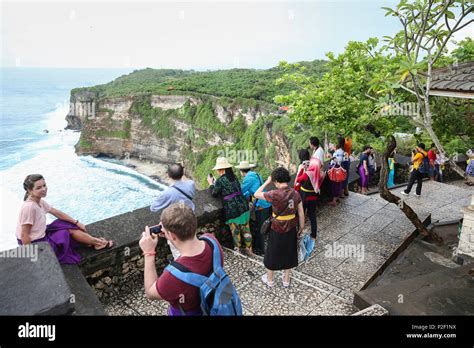 Tourists Visiting Pura Uluwatu Temple Uluwatu Bali Indonesia Stock