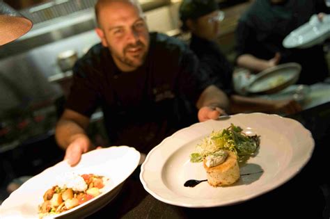 Top 10 Downtown Vancouver Restaurants