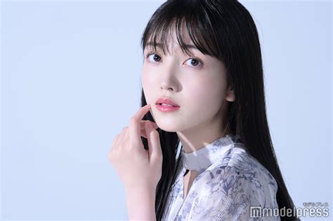 乃木坂46久保史緒里、水着＆ランジェリー初挑戦の写真集は“1年かけて撮影” 多忙な中での体作り＆モチベーション維持できた理由とは＜「交差点」インタビュー＞ モデルプレス