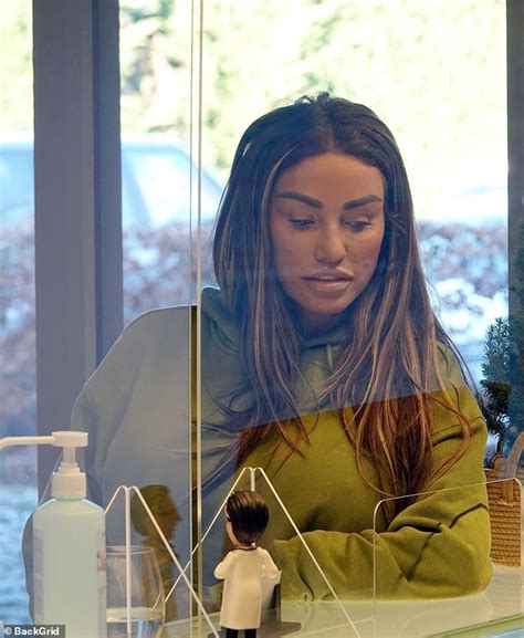 Katie Price Has Her Th Boob Job In Belgium In Bid To Have Biggest Breasts In Britain Daily