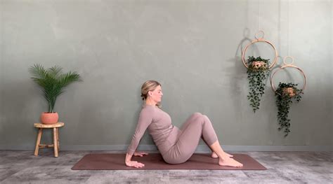 Ny Energi Med Flow Yoga 20 Dec Yoga Med Signe