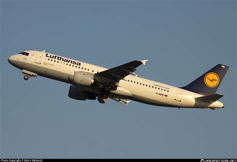 D AIPE Lufthansa Airbus A320 211 Photo by Björn Wylezich ID 235309