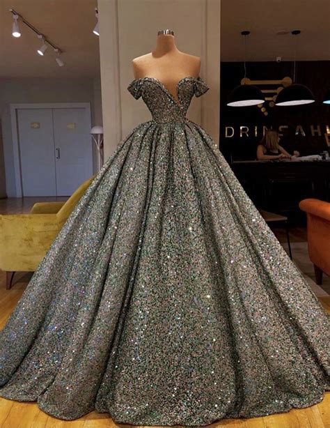 Pin de Bajan Diva en hot fashion Vestidos para quinceaños Vestidos