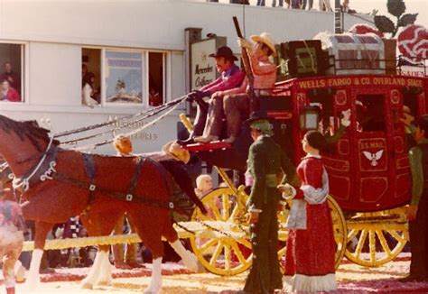 Fascinating Photos Of The Rose Parade In Vintage News Daily