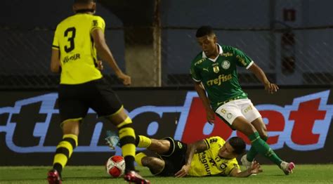 Flaco L Pez Marca E Palmeiras Vence O S O Bernardo Fora De Casa