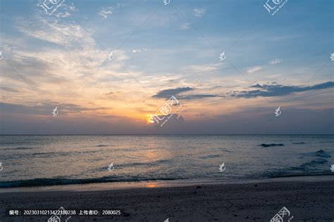 北海涠洲岛海边日落晚霞海洋海岛自然风景摄影素材汇图网