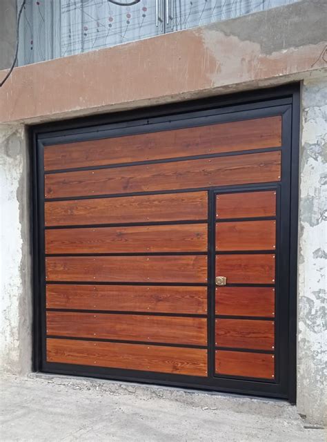 Puerta Levadiza En Hierro Y Madera Porton Hierro Y Madera Diseño De