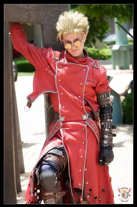 Vash-The-Stampede-cosplay-Trigun- - My Otaku World