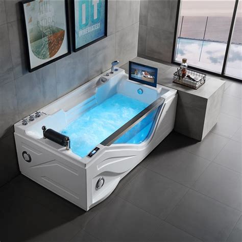 Differences Between A Hot Tub Jacuzzi And A Swim Spa