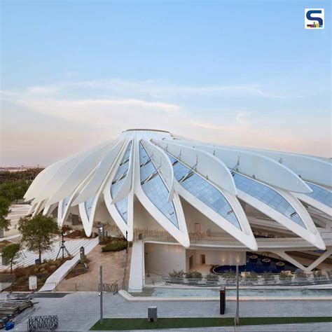 Uae Pavilion At Dubai Expo Features The Shape Of A Falcon Wing