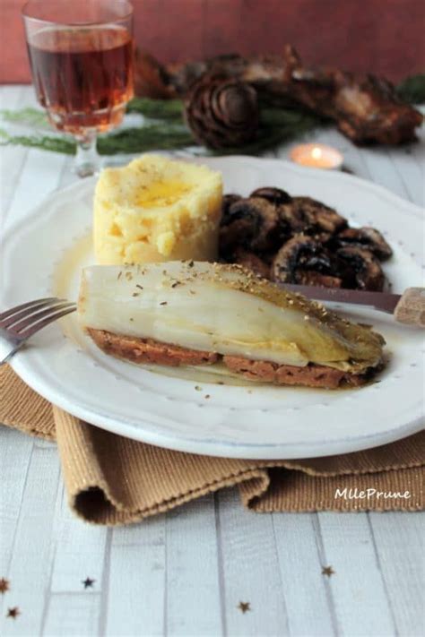 Chicons braisés au thym farce au seitan champignons et purée de