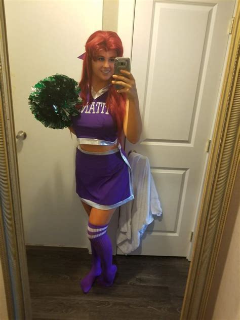 Cheerleader Starfire Cosplay Dc Entertainment Amino