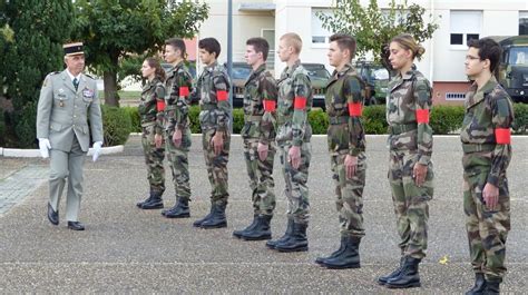 LAUDUN LARDOISE Le 1er Régiment étranger de génie accueille 30 Cadets