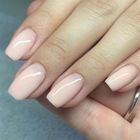 10 Short Plain Acrylic Nails That Ll Give You A Chic And Elegant Look