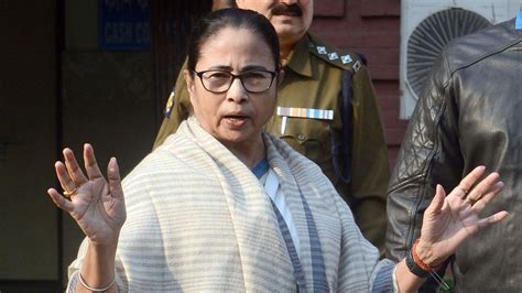 Mamata Banerjee Mamata Banerjee জলয জলয শপ মল সঙগ সনম