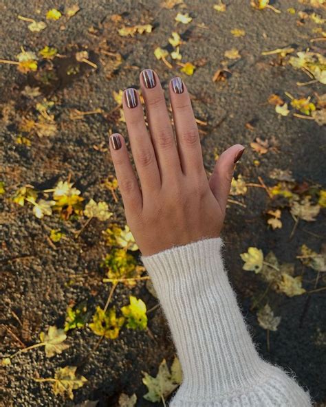 25 Glazed Donut Nails You Ll Want To Try Fall Toe Nails Autumn Nails