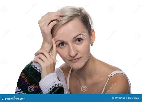 Femme Blonde Douce Avec La Belle Peau Photo Stock Image Du Beau Verticale