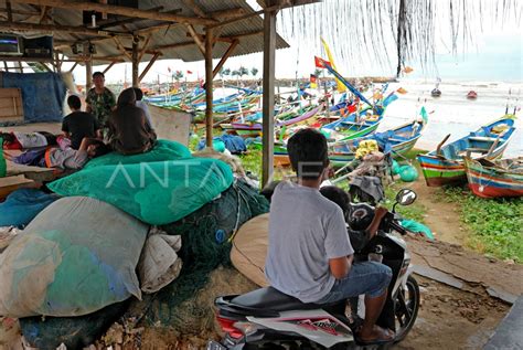 NELAYAN TIDAK MELAUT ANTARA Foto