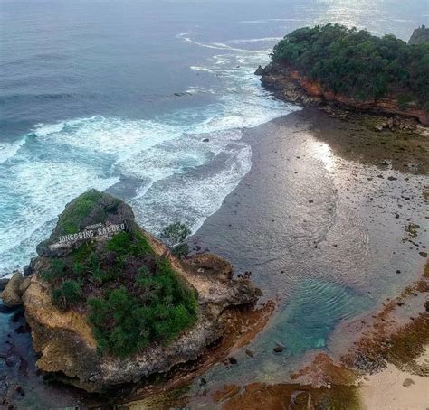 Temukan Fenomena Alam Yang Memukau Serta Aktivitas Menarik Di Pantai