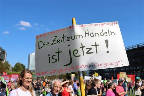 D Sseldorf Fridays For Future Und Ver Di Rufen Zum Bundesweiten