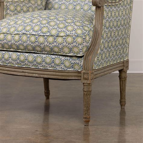 Th C French Pair Of Louis Xvi Berg Re Chairs In Original Paint For