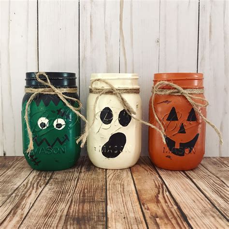 Halloween Mason Jar Crafts