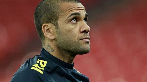 Daniel Alves Tem Lesão Confirmada E Vai Ser Cortado Da Seleção