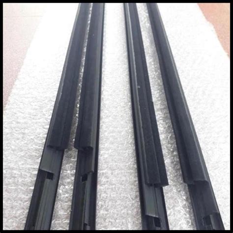 Jual Karet Pelipit Kaca Luar Water Strip Suzuki Apv Original Crom