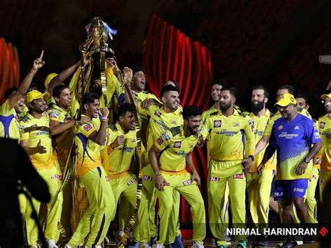 Ipl Final 2023 Ravindra Jadeja Ms Dhoni Csk Celebrate Win Over Gt In