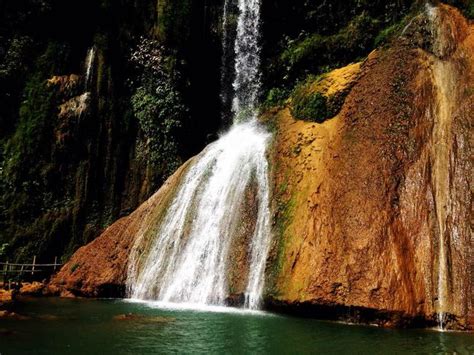 Discover the Beauty of Dải Yếm Waterfall in Mộc Châu