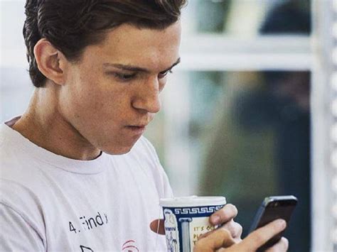 Spider Man Star Tom Holland Takes A Break From Social Media