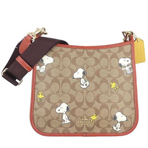 Coach Snoopy 史努比防水布磚色皮邊斜背包 斜背包 Yahoo奇摩購物中心