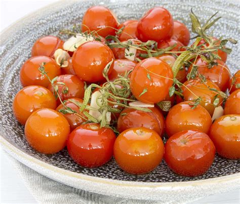 **Confiterade tomater: En kulinarisk guide til den søde og salte sensasjon**