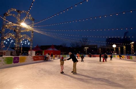 **Omaha Downtown: A Winter Wonderland for Ice Skating Enthusiasts**