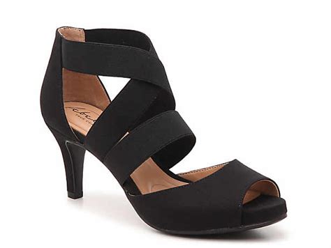 **Stride Towards Comfort and Style with DSW Shoes El Paso: A Journey of a Thousand Shoes**