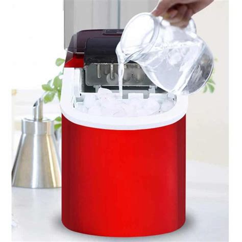 ¡Dale un giro refrescante a tu hogar con una máquina de hielo casera!