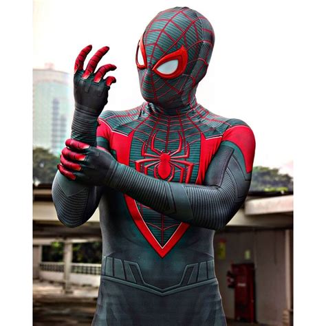 ชุดสูท Spider-Man Miles Morales: เปิดโลกแห่งความเป็นไปได้ไร้ขีดจำกัด