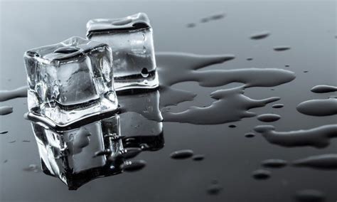 น้ำแข็งก้อนเล็ก จุดเริ่มต้นของความเย็นฉ่ำใจ