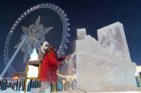 น้ำแข็งแกะสลัก งานศิลปะสุดประณีตเหนือจินตนาการ