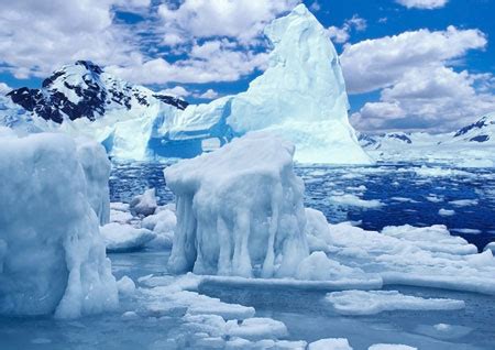 มหัศจรรย์น้ำแข็งยักษ์จากขั้วโลกเหนืออันหนาวเหน็บถึงบ้านคุณ