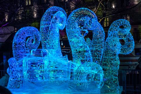 สัมผัสประสบการณ์ความตระการตาแห่งงาน Boston Ice Sculptures 2024