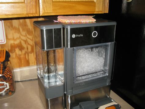 亚马逊金块制冰机：打造完美冰饮的必备神器