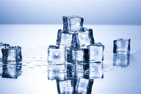 冰塊機的清澈冰塊：製冰的藝術