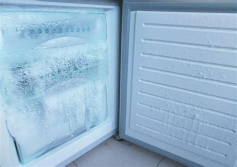 冰箱除霜故障：冰雪覆盖下的求救信号