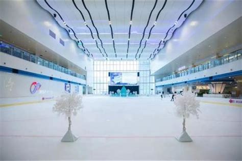 冰纷无限，乐趣无穷——欢迎来到UNMC滑冰场