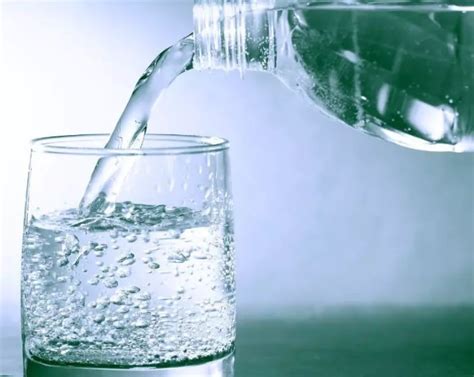 变健康，从喝纯净水开始