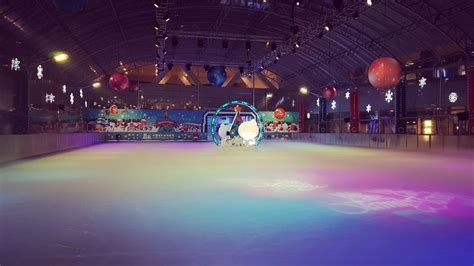 夢幻冰雪世界，咖哩村溜冰場，等你來征服！