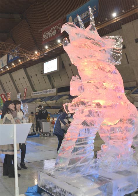 氷の彫刻が語るヒューストン : 感動的な物語