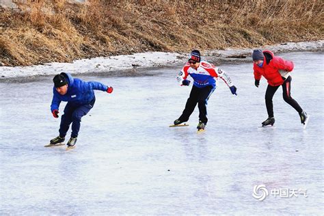 滑冰滑雪，激情四射的冰上运动